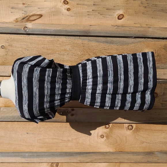 SOLD * Vintage Striped Mini Dress - Picture 9 of 10